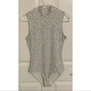 H&M Black and White Polka Dot Ribbed Mock Neck Bodysuit in Size M